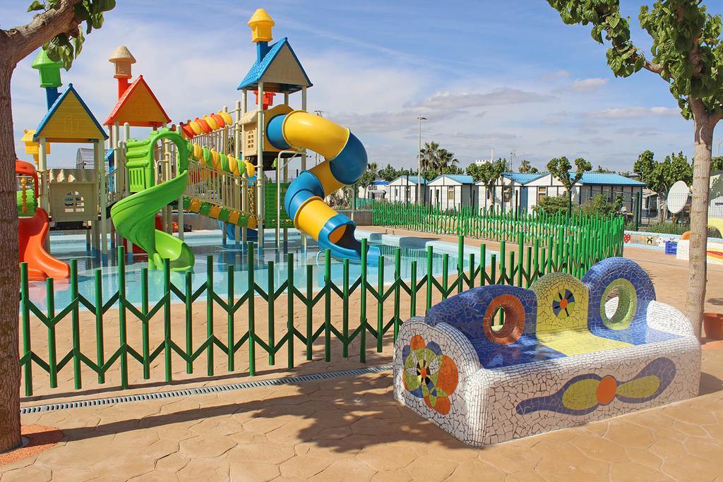 Camping Y Bungalows Monmar มอนโกฟาร์ ภายนอก รูปภาพ